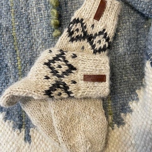 Calcetines de lana blancos con estampado de rombos: calidez natural y estilo. Calcetines unisex. Calcetines de invierno de punto. Terapéuticos. Todas las tallas. Regalo.