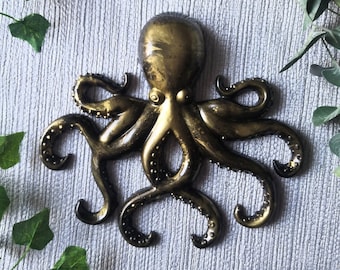Octopus Wall Hanging, Gold Octopus Ornament, Sealife Gift, Wall Art, Alternative home decor, Unusual Gift, Bathroom Decor, Goth Feature Wall