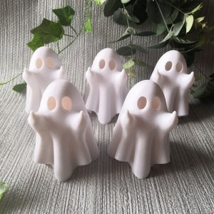 Rude Ghost Ornament, Light Up Ghost, Middle Finger Ghost, Halloween Gift, Spooky Statue, Funny Ghost Statue, Halloween Ornament, Goth Gift