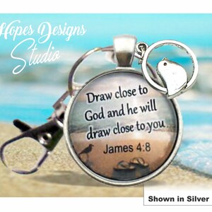 JW keychain/JW gifts/JW accessories/Draw Close to God pendant/beach scene/gunmetal/bird charm/zipper pull/bag accessory/key ring/jw.org