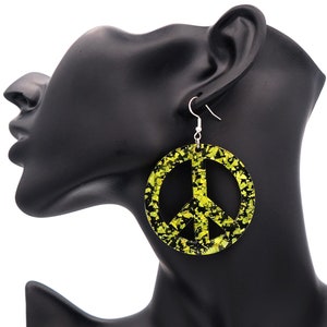 Peace Symbol Earrings, Green Glitter Earrings, Retro Earrings, Boho Earrings, 60s earrings, Groovy Earrings, Vintage Earrings, 70s Earrings