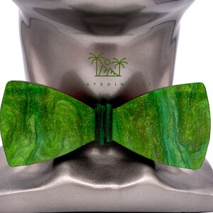 Green Galaxy bowtie, Unique Bowtie, Womens Bowtie, Mens Bowtie, Glitter Bowtie, Wooden Bowtie, Space Tie, Groomsmen Bowties, Gift for him
