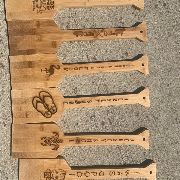 personalized grill scraper, fathers day personalized, dads grill, Bamboo grill scraper, to clean your your grill safely