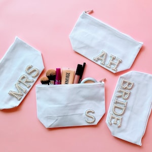Personalized makeup bag, Custom letter patch bag, chenille patch bag, bridesmaid gift idea, bridesmaid proposal bag, thank you gift idea
