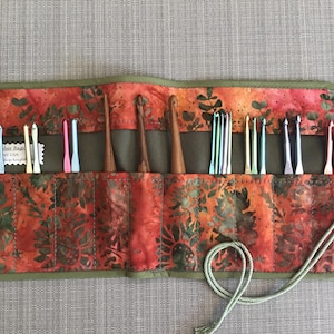 Extra large 10-slot Crochet Hook Case, Crochet Organizer Storage Roll, Crochet Travel Case, Gift for her