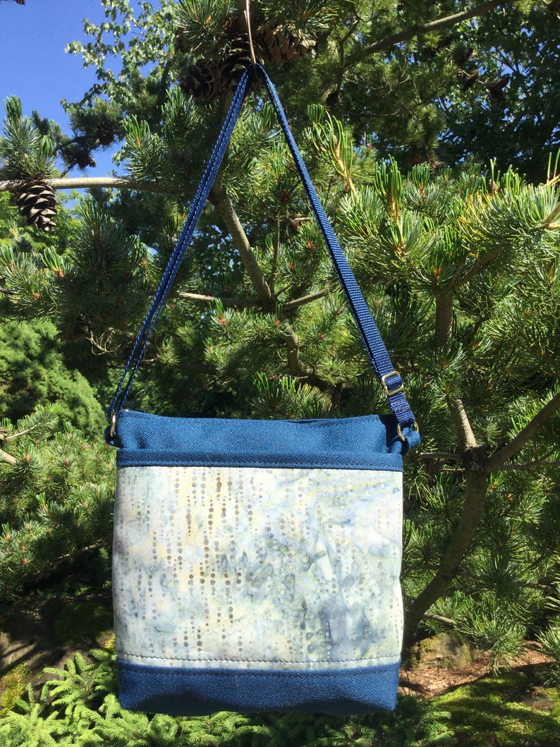 MarketingPresentation Bag Zip Display Pockets Youn Living Jewelry Crossbody Shoulder Bag Essential Oils LipSense LilyB Display Bag
