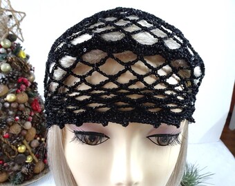 Bonnet noir avec paillettes : bonnet de fête en résille