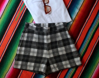 Vintage high waisted shorts flannel