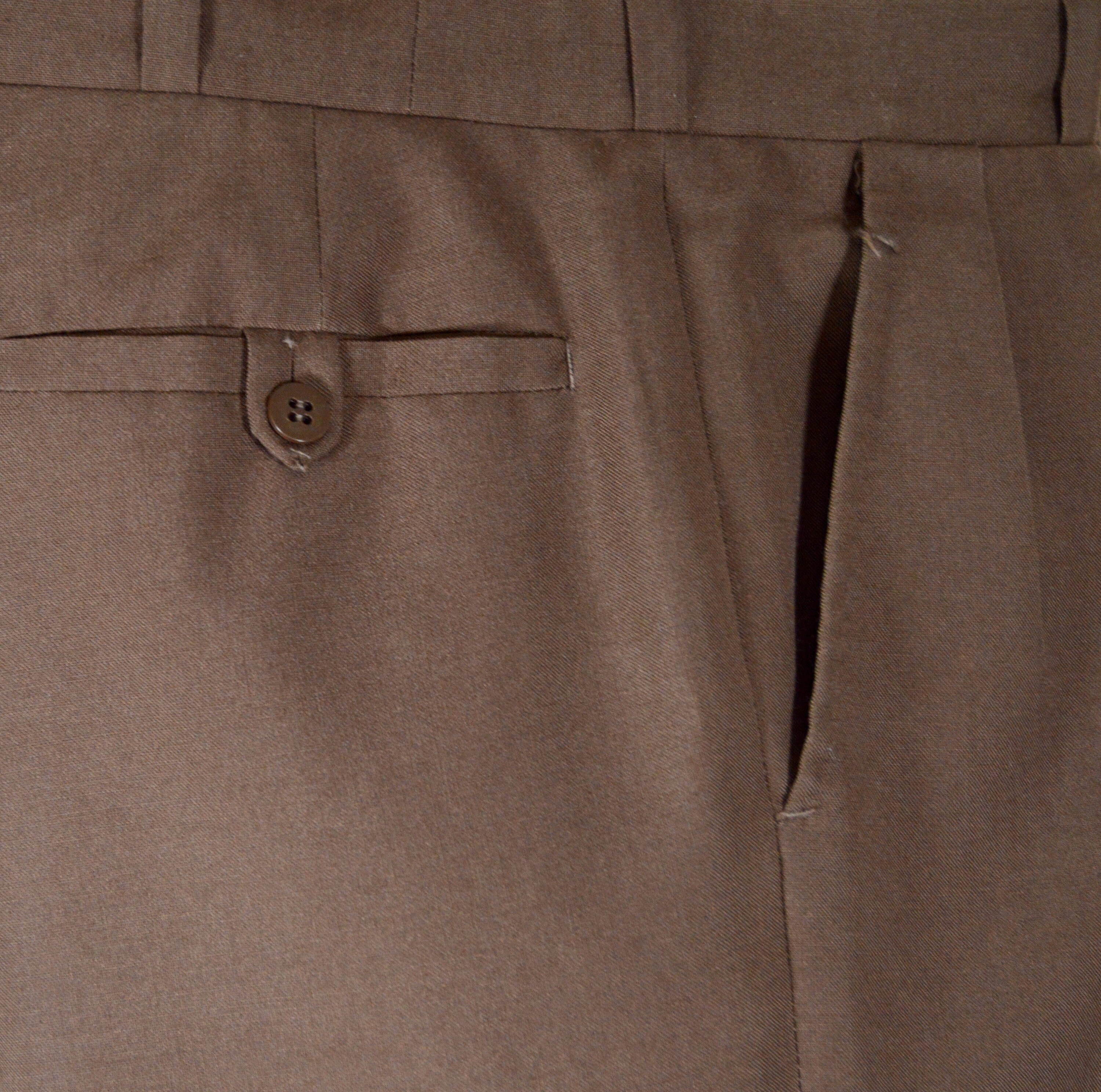 taille pantalon homme 42 en lettre