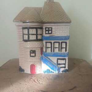 Vintage Ceramic &quot;House&quot; Cookie Jar ~ JAPAN 1970? Cottagecore Grandmacore farm farmhouse chic christmas village ceramic canister house