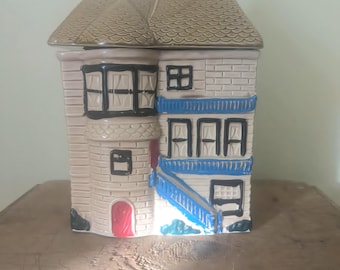 Vintage Ceramic &quot;House&quot; Cookie Jar ~ JAPAN 1970? Cottagecore Grandmacore farm farmhouse chic christmas village ceramic canister house