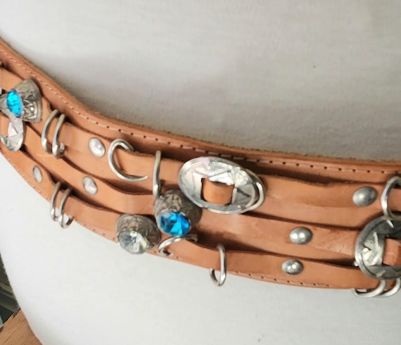 VINTAGE BROWN LEATHER RHINESTONE & LEATHER WESTERN BELT Western Tooled Leather Rhinestone Frame Belt | Most Wanted  main image 4