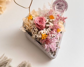 Muttertagsgeschenk/ Trockenblumengesteck „Mein Herz für dich“ / Herzgesteck / Infinityrose / Geschenke für Mama / Muttertag
