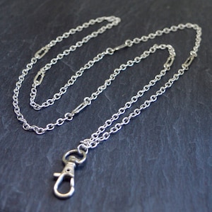 Veiligheidsspeld Lanyard ~ Zilveren veiligheidsspeld charme ~ Zilveren plaat ketting ID-kaarthouder ~ Lanyard ketting ~ CWtChUSstore ~ God Save The Queen