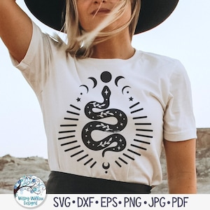 Cobra Celestial SVG, Cobra Mística com Ramos de Plantas, Fases da Lua, Camisa Boho para Mulheres Png, Arquivo de Corte Mágico Bruxo para Decalques Cricut