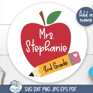 Sinal de professor personalizado SVG para Cricut, sinal de porta da escola da Apple PNG, volta às aulas, lápis, cabide de porta de boas-vindas, arquivo de corte JPG de sublimação
