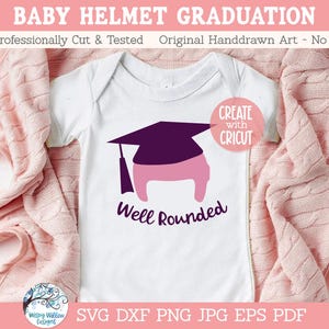 Abgerundetes Helm-Abschlussmotiv (SVG, DXF, PNG), Design für Abschluss-Shirts mit Helmmotiv, Schild, digitaler SVG-Download, Mädchen, Helm-Shirt