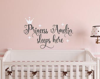 Vinilo decorativo de pared personalizado con el nombre de la princesa: Decoración para la habitación de niñas WW81