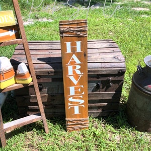 Vertical harvest sign / harvest sign / farmhouse sign / fall decor / front porch sign