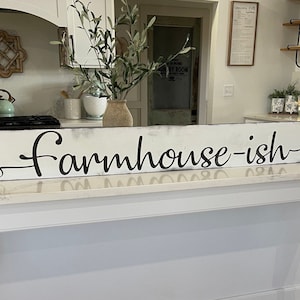Farmhouse sign / Modern farmhouse sign / rustic sign / farmhouse wall decor / distressed sign / hand painted wall decor