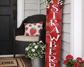 Hand-Painted Strawberry Farms Wood Sign – Rustic Summer Farmhouse Décor