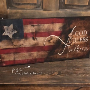 God bless America sign /  Rustic flag sign / Patriotic flag sign / fourth of July sign / flag sign / Americana décor / flag decor