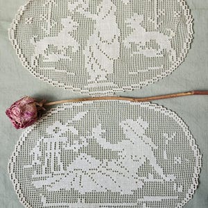 Antique handmade netted filet lace LADY motiffs