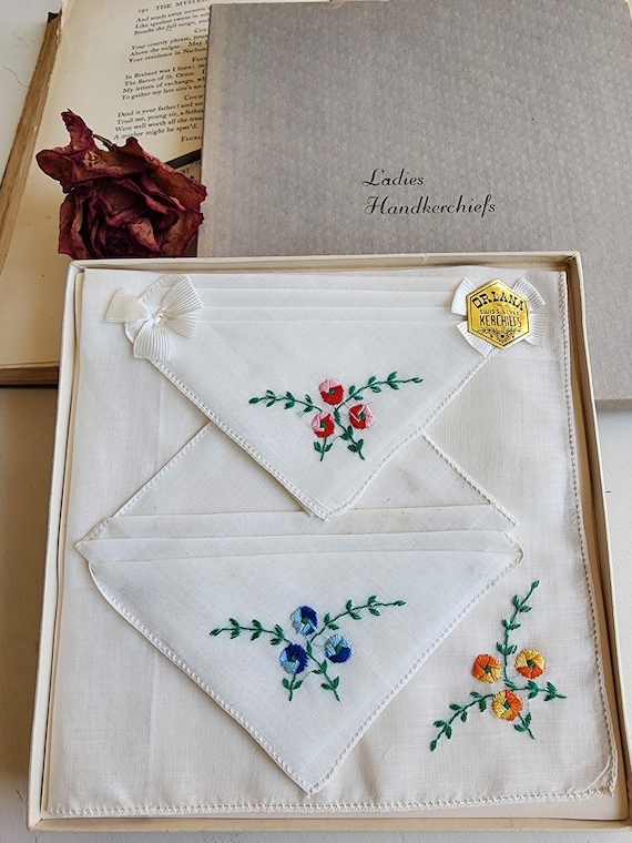 Vintage Embroidered Handkerchief Set: 1950s Floral Hankies - Etsy