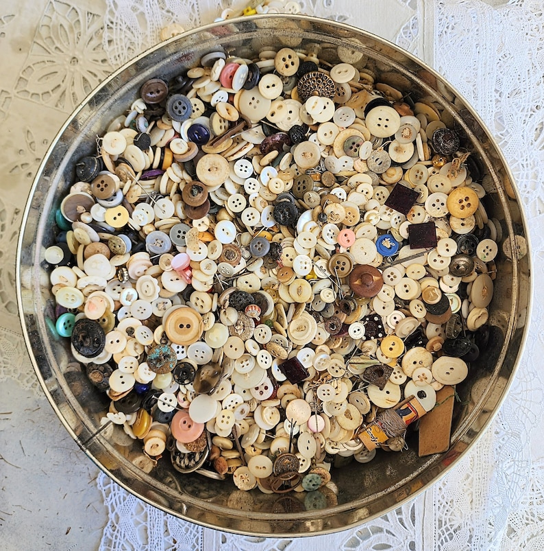 Vintage Buttons: Mixed Lot for Crafting - Etsy