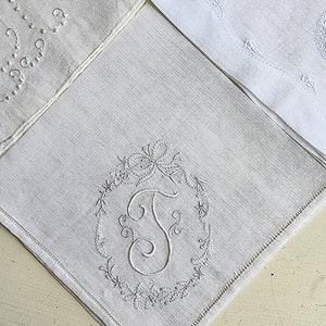 Vintage monogrammed hankerchief, letters sold separately, H and T image 3