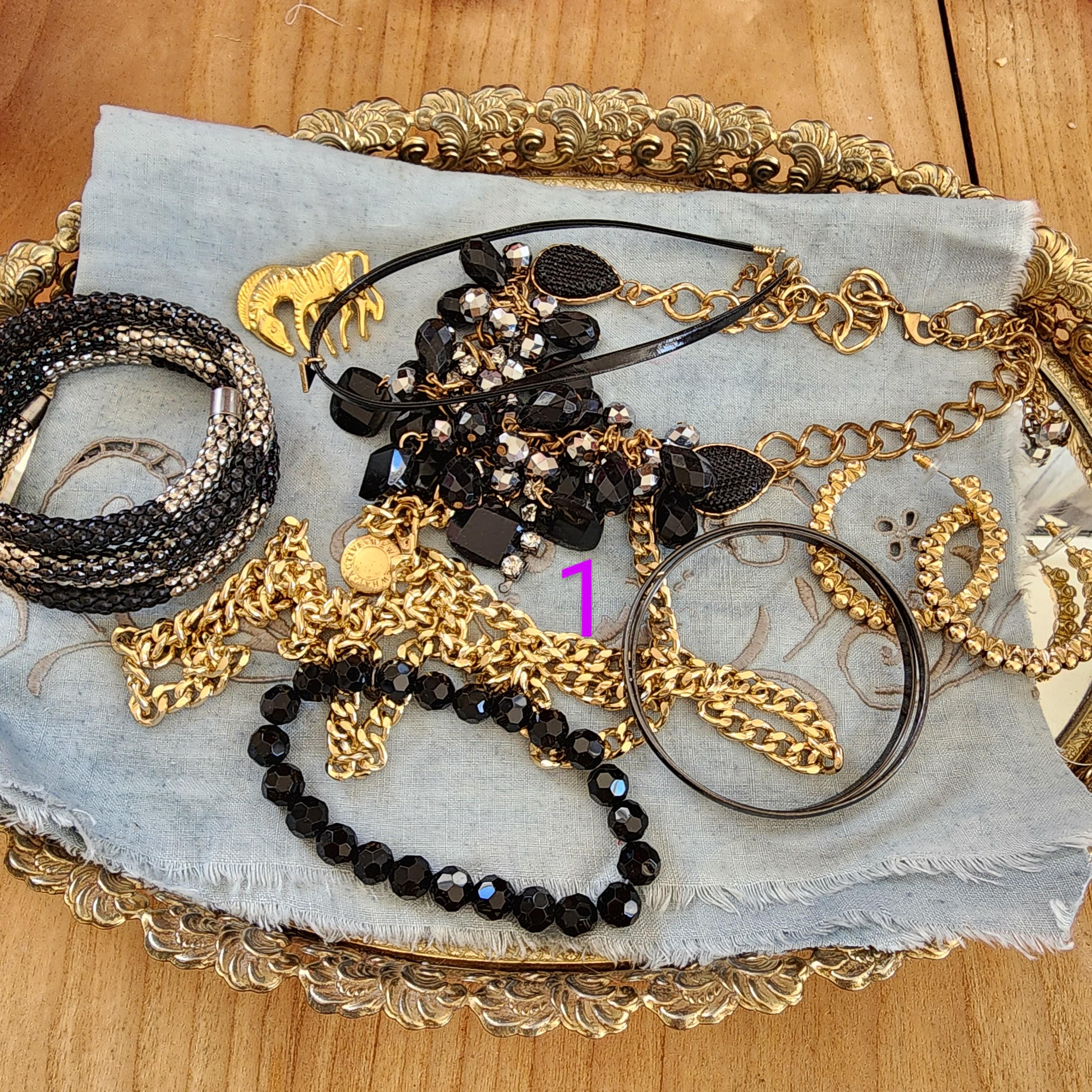 vintage jewelryえす il_fullxfull.6776465263_sf8n.jpg