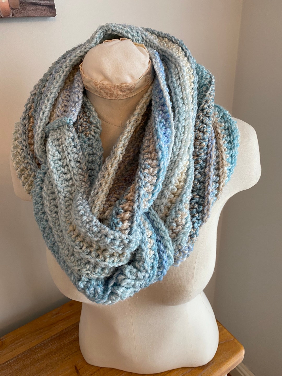 Crochet Cowl Handmade Infinity Circle Scarf Blue/beige - Etsy