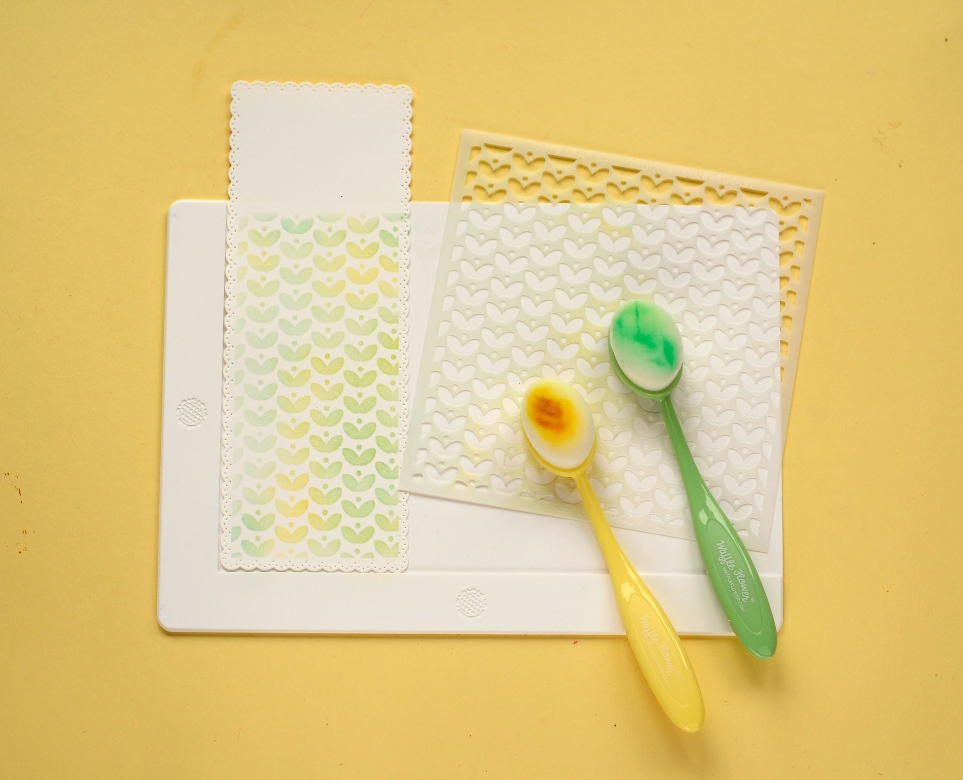 Waffle Flower Mini Stencil Mat - Matte White Silicone Craft Mat w/Bag for Ink Bl