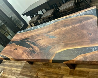 Table Rivière époxy R13 En érable Flammé – Kit DIY Bord Vivant