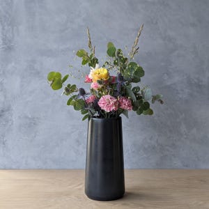 Concrete Flower Vase 7.5&quot;