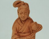 JAPANESE Carved BOXWOOD NETSUKE C20th Modern Signed