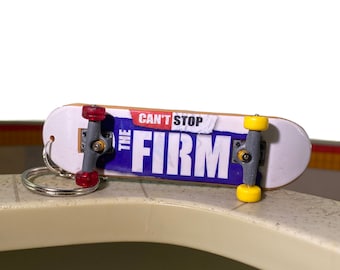 FingerBoard Keychain / Skateboard Keychains /Finger Board Tech Keychains /Skater/Gift Ideas /Keychains / Skateboards / Miniature skateboards