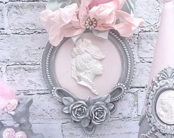 Round frame, wooden frame, shabby chic frame, hanging frame, romantic frame, glamour frame, Miss Rose frame,