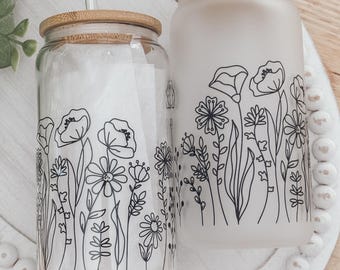 Wildflower Iced Coffee Glass Cup: Bamboo Lid & Reusable Straw