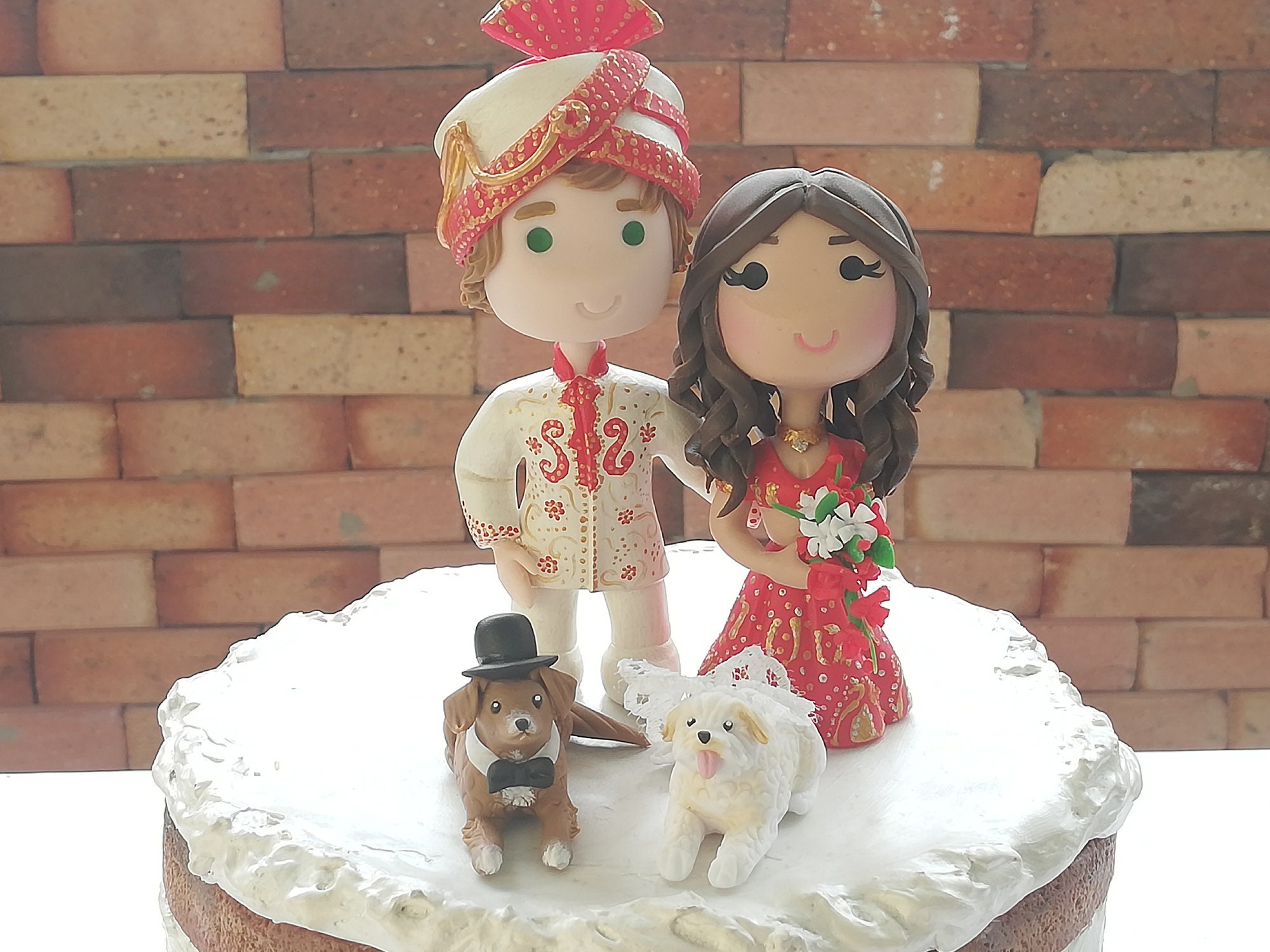 Weddingstar Indian Bride In Embroidered Red Dress Mix & Match Cake Topper :  Amazon.in: Grocery & Gourmet Foods