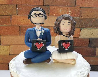 Geek Gamer couple with headphones, heart drawing laptop, players Bride and Groom, Wedding cake topper, Centerpiece Decoration