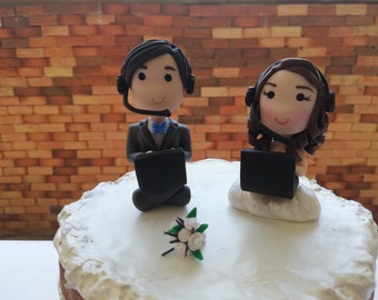 Chibi Wedding Cake Topper Gamer couple players Anime Couple Bride and Groom Figurines Wedding Centerpiece Wedding Decoration ps3 ps4 xbox360