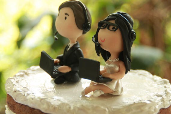 Wedding Centerpiece Umbrella with Cake Topper Bride and Groom Decoration 2 Pc