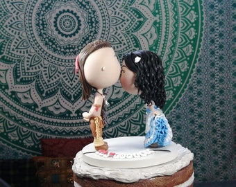 Traditional Native American Wedding Cake topper Cheek kissing groom & bride Kissing Couple Personalized Figurines Centerpiece Decoration