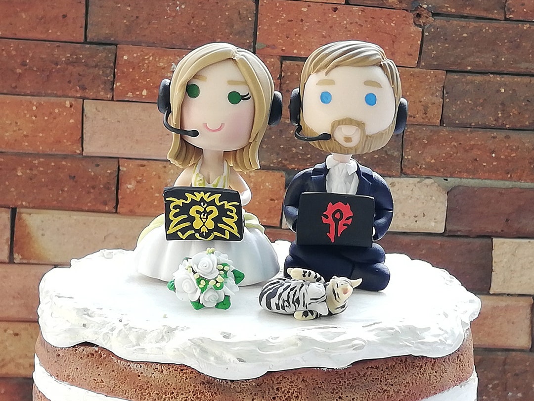 Geek Wedding Cake Topper Gamer Couple Players Anime Bride and