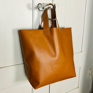 Camel leather tote bag