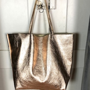 Metallic gold tote bag Outlet