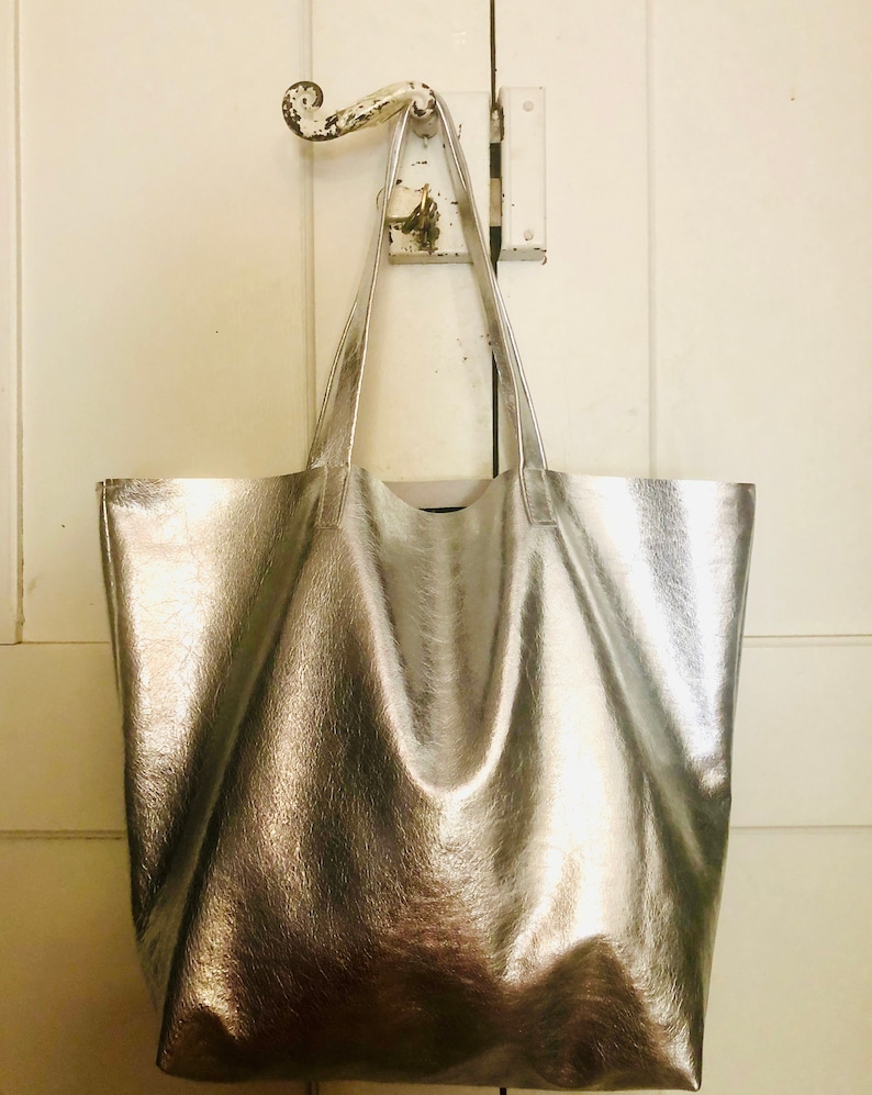 Silver Italian leather tote bag, metallic leather shoulder bag, soft oversized bag in silver leather image 3