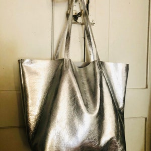 Silver Italian leather tote bag, metallic leather shoulder bag, soft oversized bag in silver leather image 5