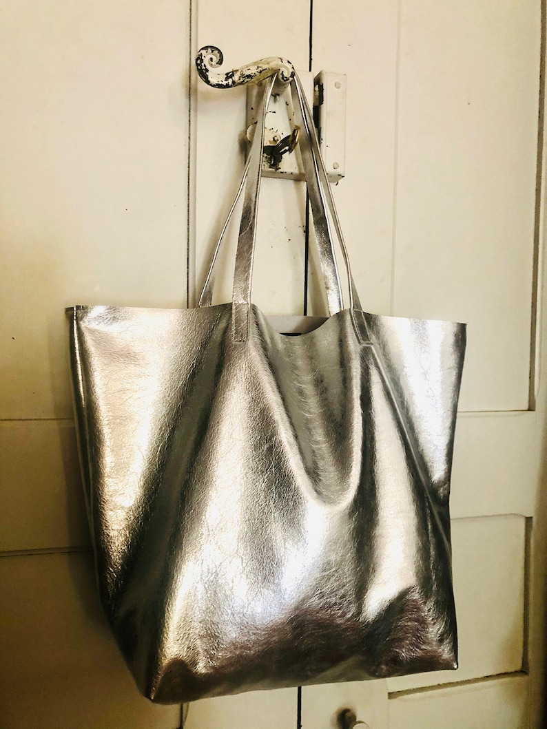 Silver Italian leather tote bag, metallic leather shoulder bag, soft oversized bag in silver leather image 5